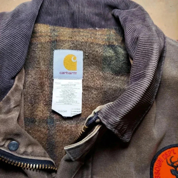 Vintage Carhartt Canvas Duck Blanket Lined Chore Jacket - Picture 6 of 10